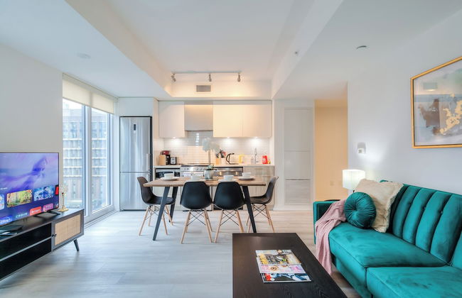 Panorama Suites Downtown Toronto - Photo 25