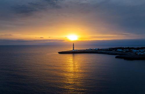 Vista Faro-Apartamento con balcón que mira al mar - Foto 23