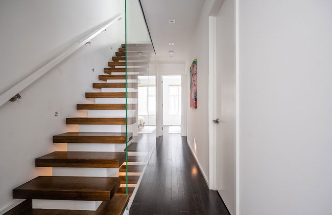 Luxury 4BR Townhouse in Downtown Toronto - Photo 58