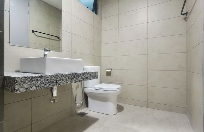 Luminari Suite by Homez Suite - Photo 43