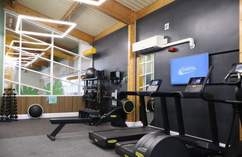 Binky Lodge Stylish Cosy 3-Bedroom Holiday Lodge Hoburne Naish Barton on Sea - Photo 41