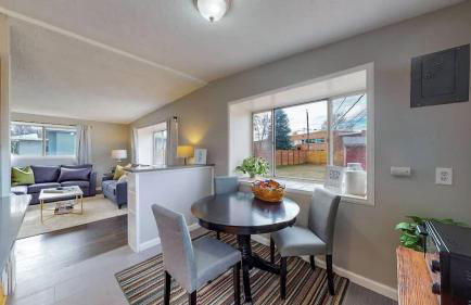 Charming Three Bedroom Home in Littleton - Foto 2