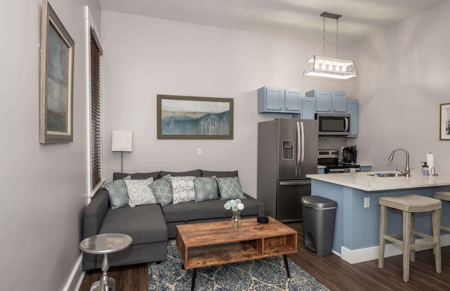 Heart of Mainstrasse Suites - Photo 21