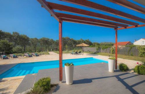 Luxury villa with a swimming pool Vrpolje, Sibenik - 21843 - Photo 5