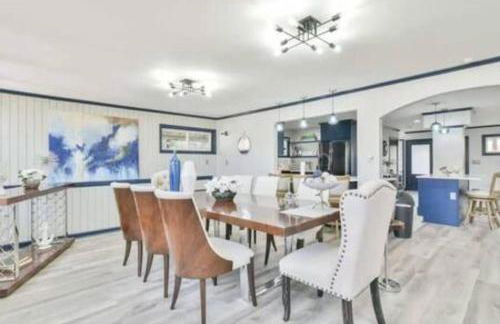 NEW! Lakefront|Lux|Games|HotTub|Dock|Friends+Fam! - Foto 33