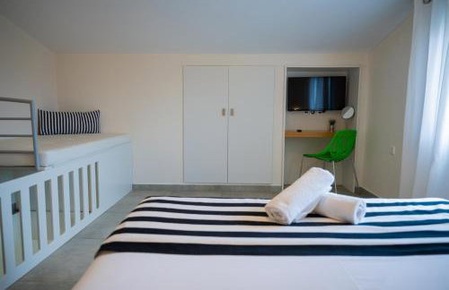 Callista Suites - Photo 36