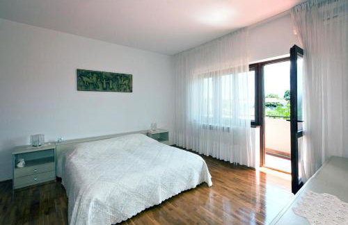 Villa Komel with Pool - Foto 25