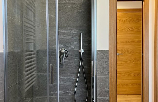 Bernina Suites -2min walk to Bernina Exp - Photo 32