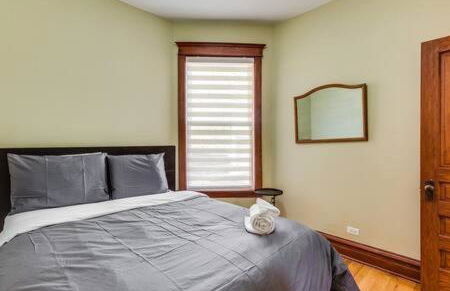 Garage Parking - Vintage Charm - and a Fabulous Location! Easily Enjoy the Best of Chicago! - Foto 15