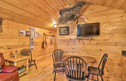 Parsons Semper Fi Cabin with Fire Pit! - Foto 9