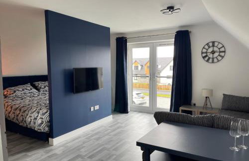 Lochside Loft - Self Catering Apartment for 2 In a great location for Inverness Airport and both Cabot Highlands & Nairn Golf Courses - Foto 8