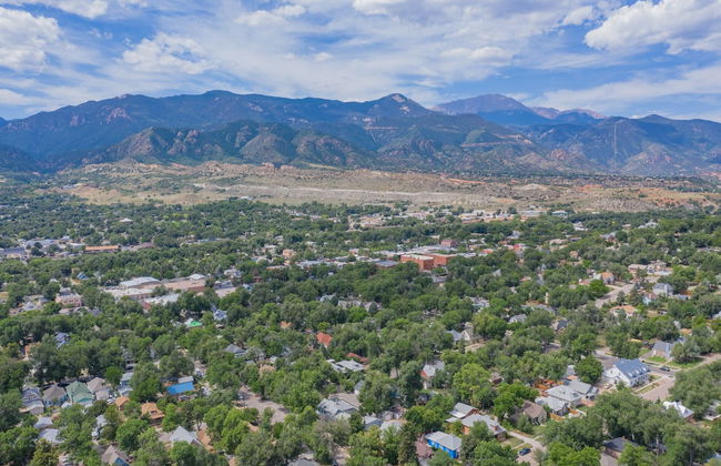 1893 Classic 4 Blocks From Great Dining & Shops - Photo 32