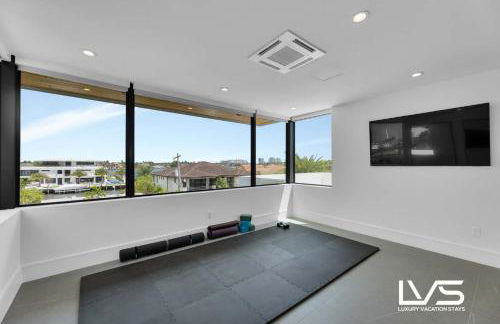 Carlotta- New Construction Luxury Waterfront Villa - Foto 20