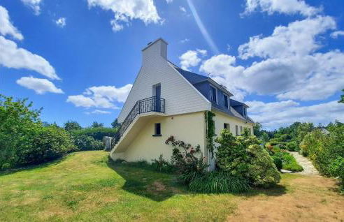 Gorgeous Apartment In Concarneau - Photo 9