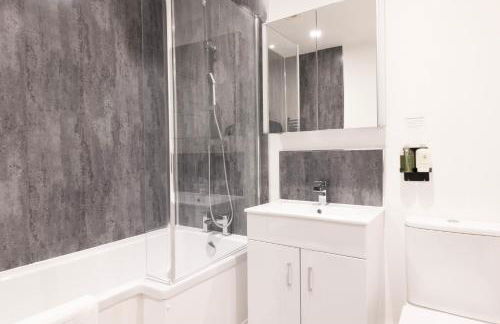 Luxury Breakfast at Tiffany's with FREE PARKING by Prescott Apartments - Foto 20