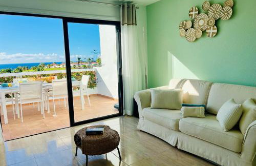Fantastic sea and golf course view house with 3 bedrooms - Foto 13