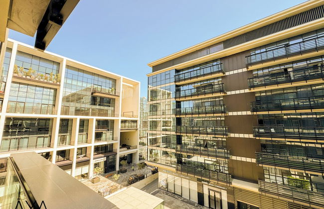 Aya - Sophisticated 1BR Apartment in CityWalk with Views - Photo 45