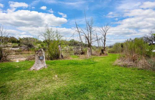 NEW! The Yellow Door- Downtown Wimberley w/ River Access - Foto 35