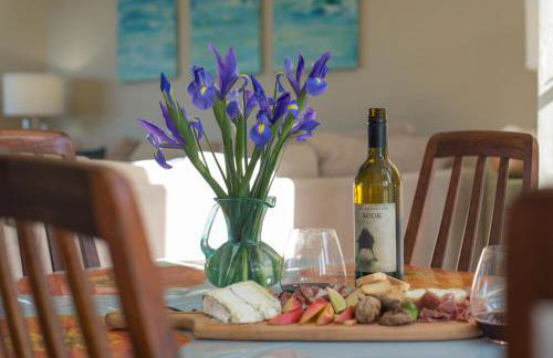 Knot-a-Care! Hot Tub!! Walk to Beach!! BBQ! Fast WiFi!! - Photo 13