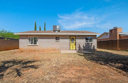 l NEW l Fully Remodeled 3BR 2BTH l 1 Min to Veterans Memorial Park - Foto 22