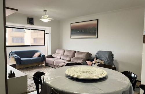 Apto espaçoso para até 8 hóspedes no Centro - Foto 28