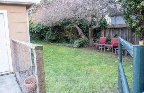 Private Home - #RedwoodSkyWalkRetreat - 5BD, Pro Pool Table, BBQ, Foosball, Darts, Fireplace, Movie Projector, Stereo, Cotton Bedding - Foto 51