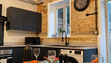 Stylish 2-Bed Home Near A11 - Foto 5