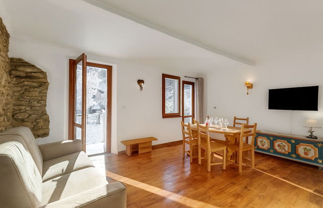 Garden Home - Photo 8