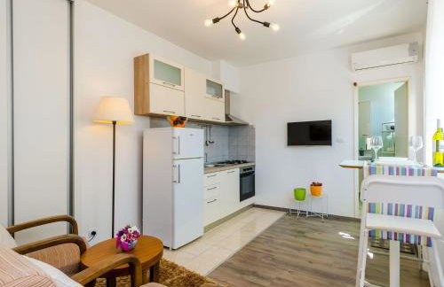 Apartments Knego - One Bedroom Apartment with Balcony and Sea View - Foto 8