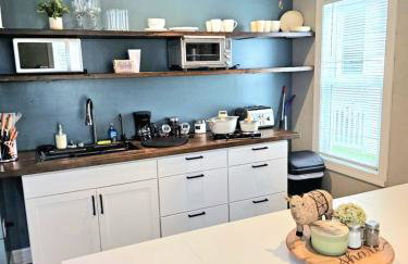 Steps from the Beach, sleeps 4!! - Photo 21