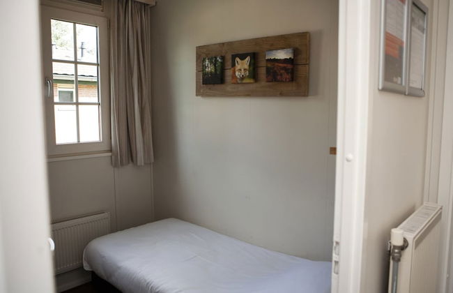 Bungalow in Netherlands With Garden Terrace - Photo 3