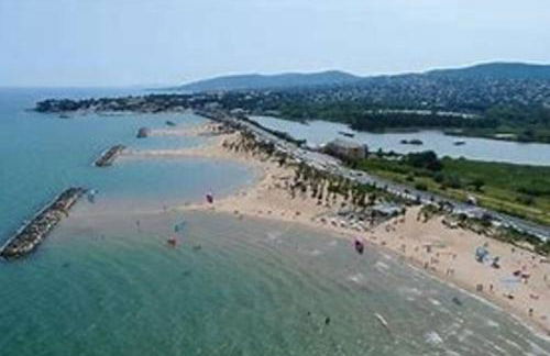 VILLA climatisée calme avec bassin privé et grande piscine partagée à ST AYGULF FREJUS - Foto 25