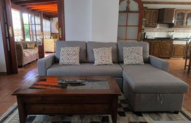 Espectacular Villa con Piscina y Vistas al Valle - Photo 19