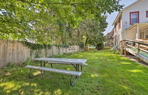 Walk to Beach, Marina and Town! Lake Ontario Getaway - Foto 26