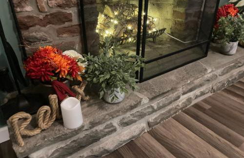 Peaceful Seasonal Wooded Cottage close to everything - Foto 6