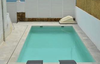 Villa en primera línea de mar con piscina privada - Foto 1