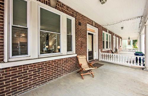 Lancaster Unit with Expansive Covered Porch! - Foto 22