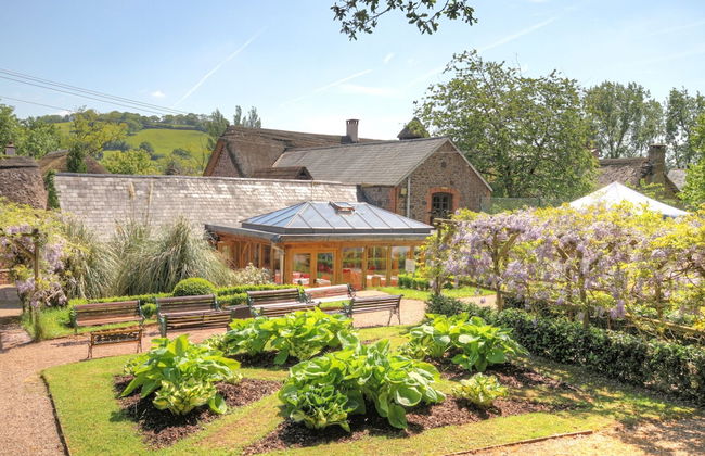 Bickleigh Castle Hotel - Photo 40