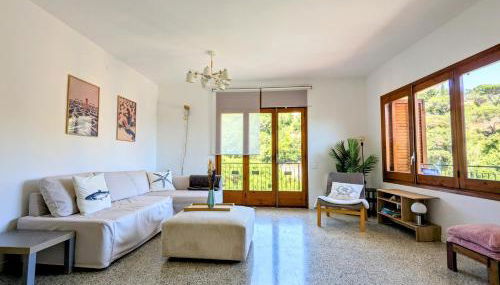 Charming Attic with Pool and Seaviews - Photo 3