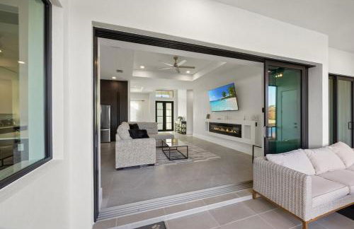 Modern Waterfront Bliss - Foto 9