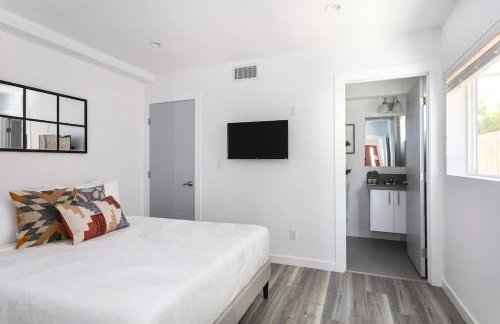 Spacious 4BR Townhouse with Free Parking Near DTLA - Foto 18