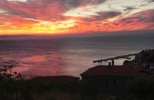 The Valley Of the Sun - Photo 1