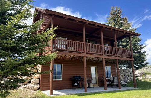 Charming Cabin with Spectacular Mountain Views near Madison River in Ennis, Montana - Foto 1
