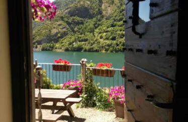 CASA PIXURRI en Lanuza compuesta de 5 apartamentos turísticos en casona pirenaica, a 10 minutos de las ESTACIONES de ESQUÍ de FORMIGAL-PANTICOSA - Foto 2