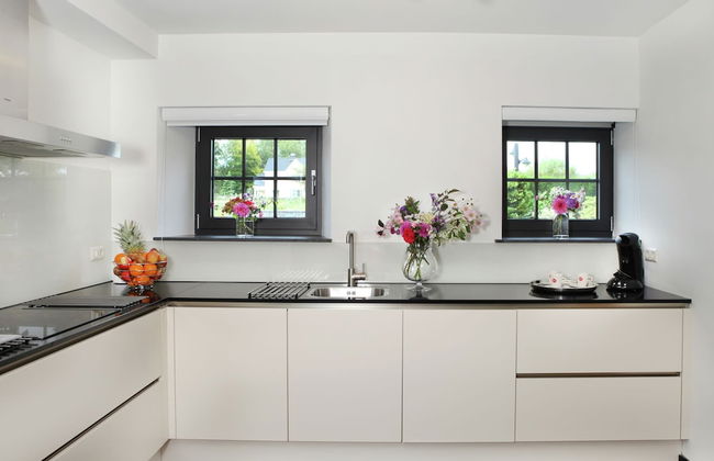 Holiday Home in Epen With Garden & BBQ - Photo 4