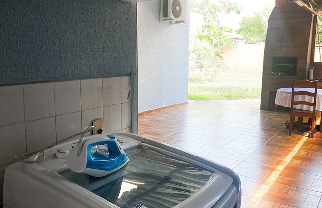 Casa Ampla 1 suite 2quartos churras e AC - Foto 11