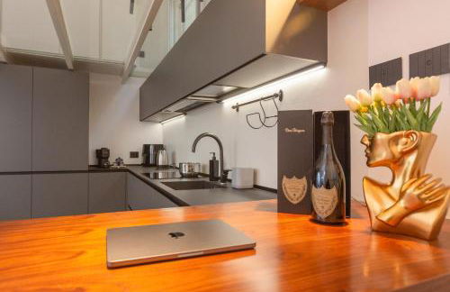 ArtStay - Exclusive Apt Near Metro M1, AC, Parking - Foto 17