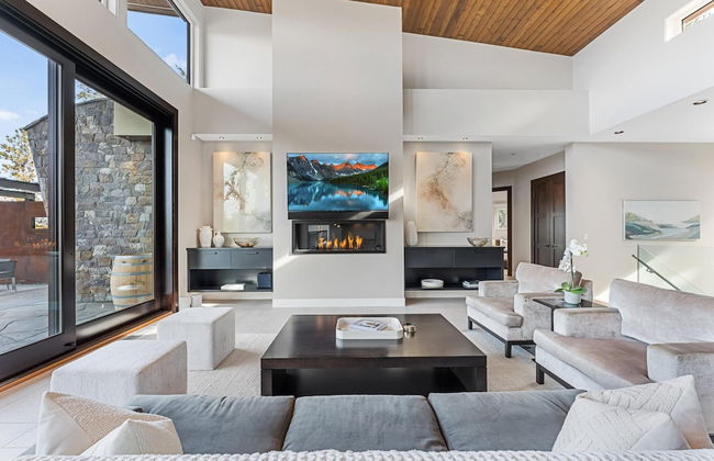 Lakeview Luxury Home in Vineyard w Infinity Pool hot tub - Photo 75