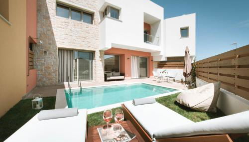 Tessera Villas & Studios Collection - Photo 1