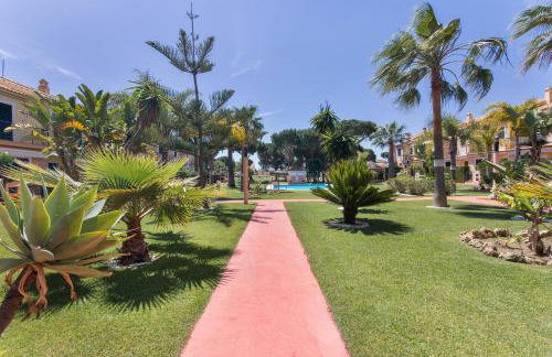 Duplex Islantilla con piscina - Photo 20